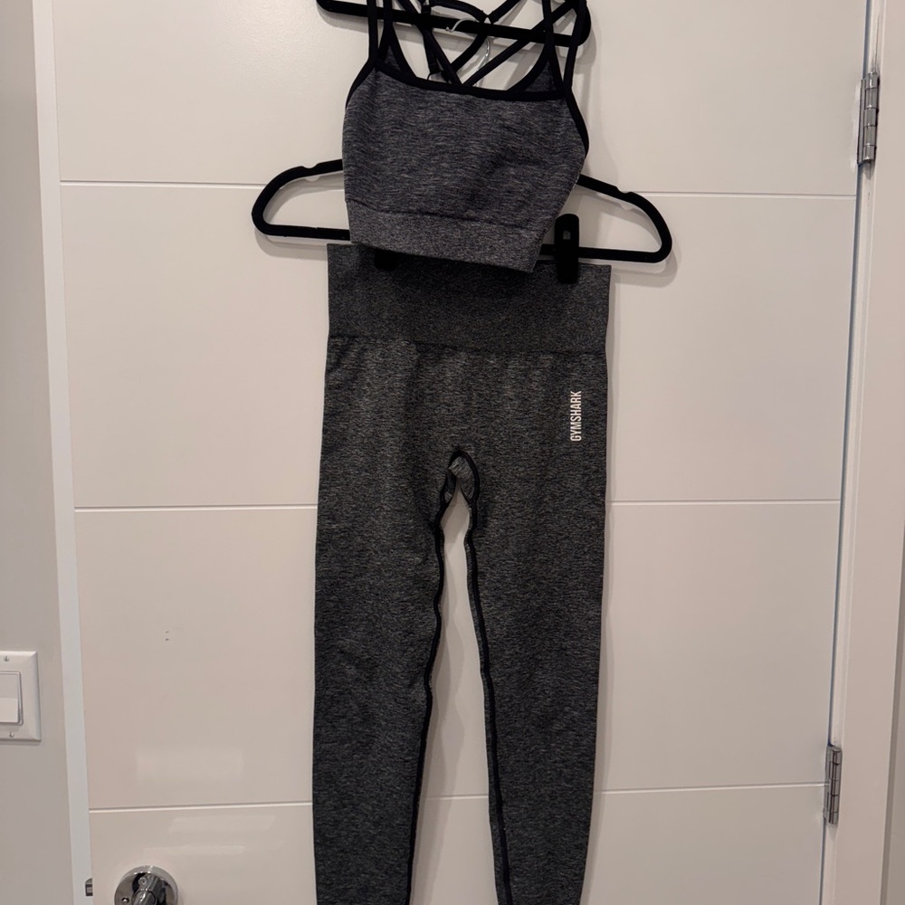 Gymshark Charcoal Sports Bra and Leggings - Seamless